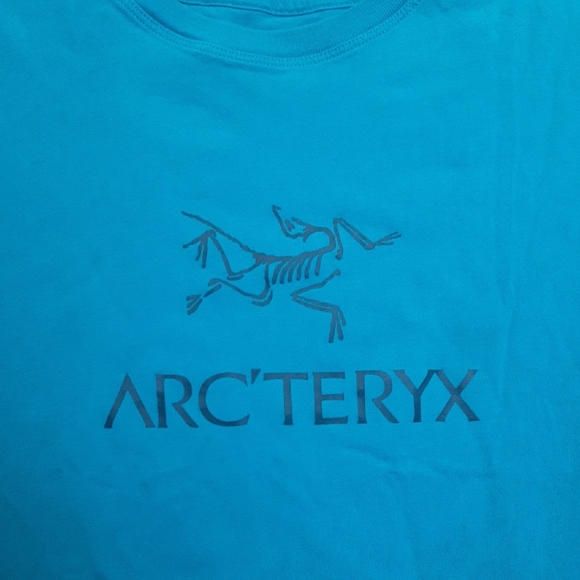 Arc'teryx Men's Blue Short Sleeve Shirt - Picture 2 of 8
